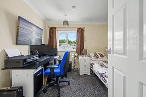 Compass Crescent Old Whittington